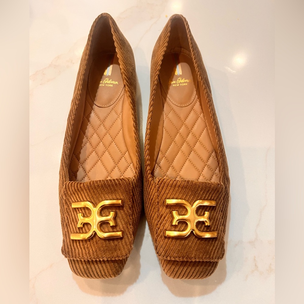 Sam Edelman Brown Corduroy Flats with Gold Accent. New with Tag